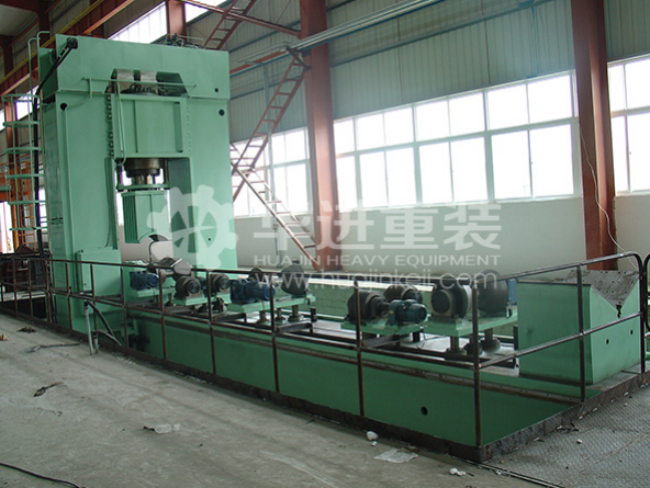 鋼管校直機(jī) 鋼管校直機(jī)